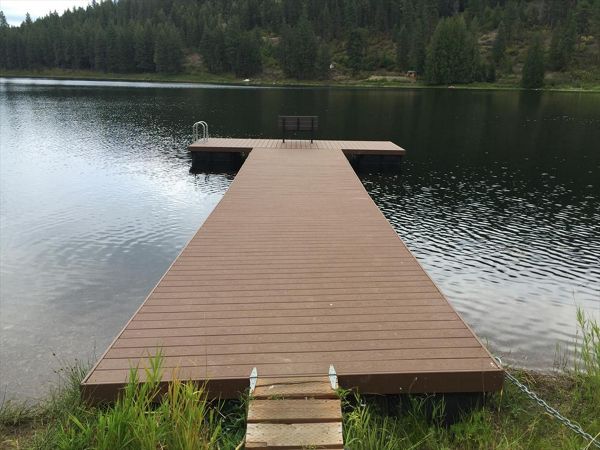 Trex Select Saddle dock