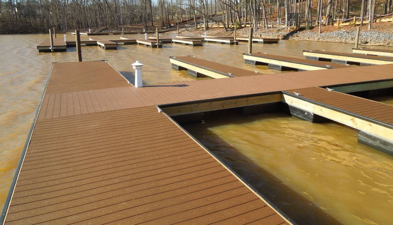 Trex Select Saddle Decking