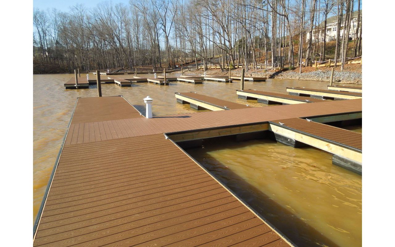 Trex Select Saddle Decking