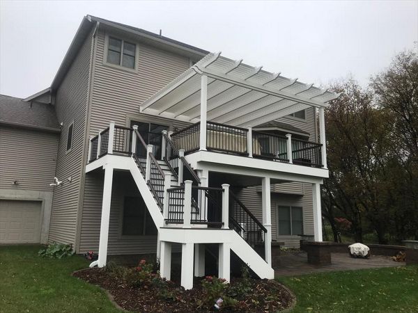 Trex Transcend Composite Deck & Railing with Aluminum Balusters and Pergola in Rochester, MN