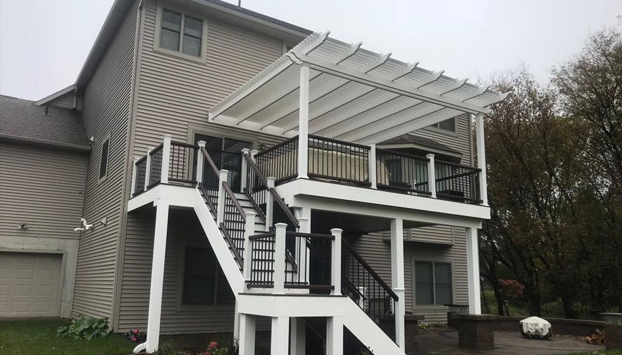 Trex Transcend Composite Deck & Railing with Aluminum Balusters and Pergola in Rochester, MN