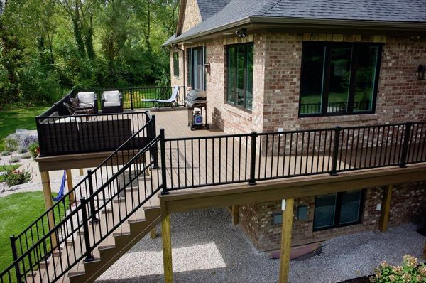 Trex Transcend decking and Signature aluminum railing.