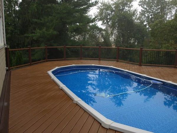 Tree house and Vintage lantern combo in Pheonixville Pa.