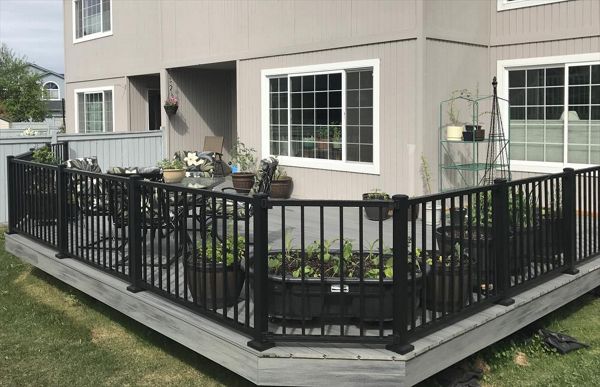 Island mist trex decking with trex signature railing