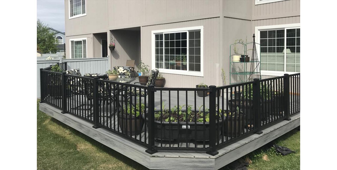 Island mist trex decking with trex signature railing