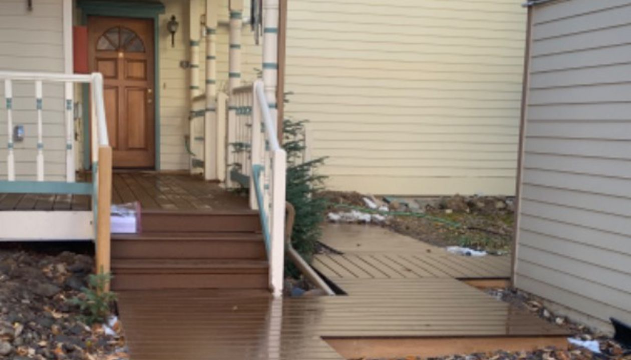 Trex Select Earth Tones Saddle