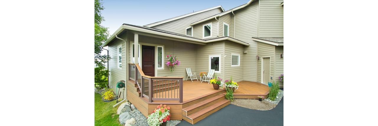 Making a statement with a front porch! Treeline Construction