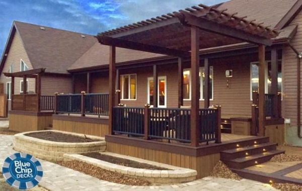 Trex Transcend custom deck and railing