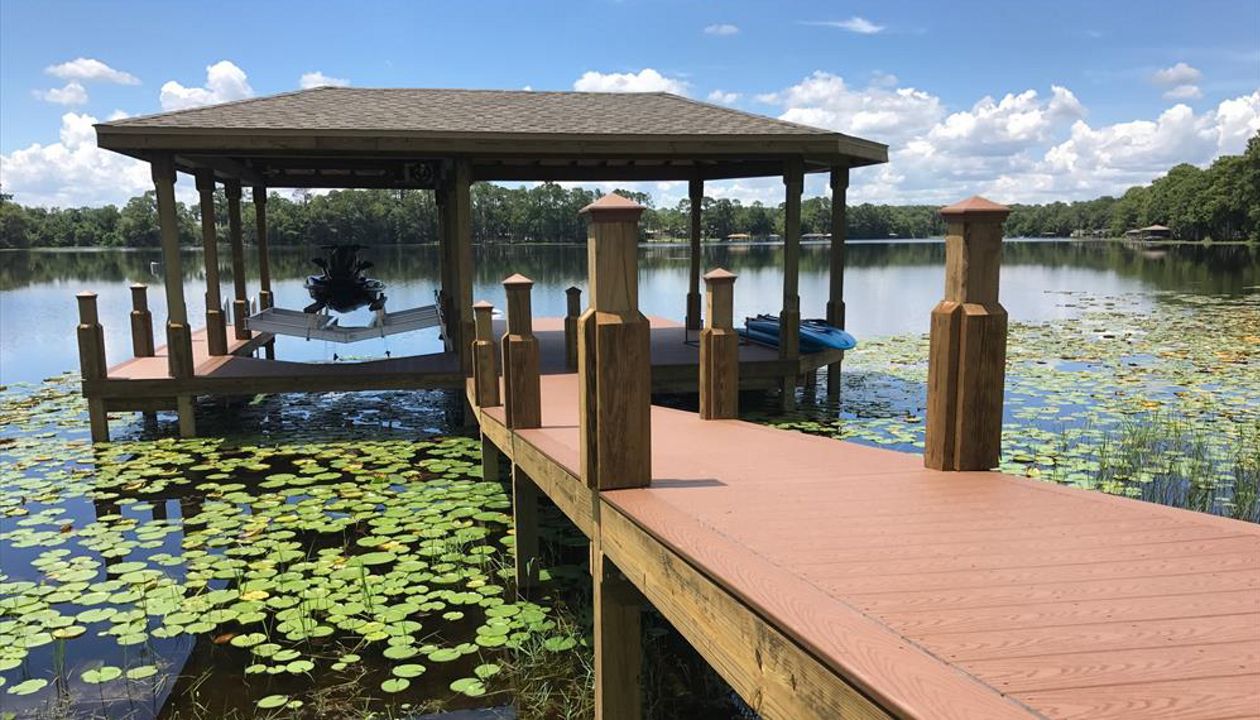 The Border Makes the Difference