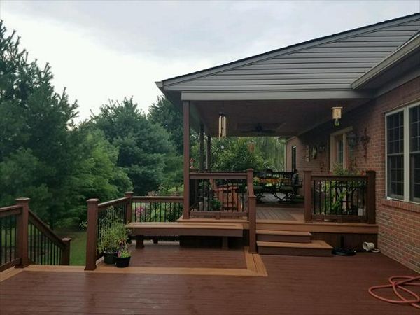 Trex Transcend Fire Pit w/Tiki Torch Border