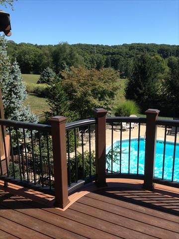 CURVE RAILING AND DECKING ALL BLACK RAILING