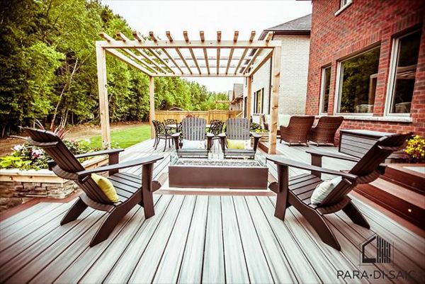 Trex IslandMist and Lava Rock deck, Oshawa Ontario