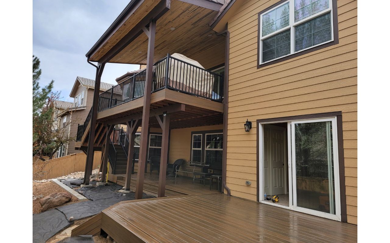 Trex Enhance decking, 3 levels, porch roof, rails