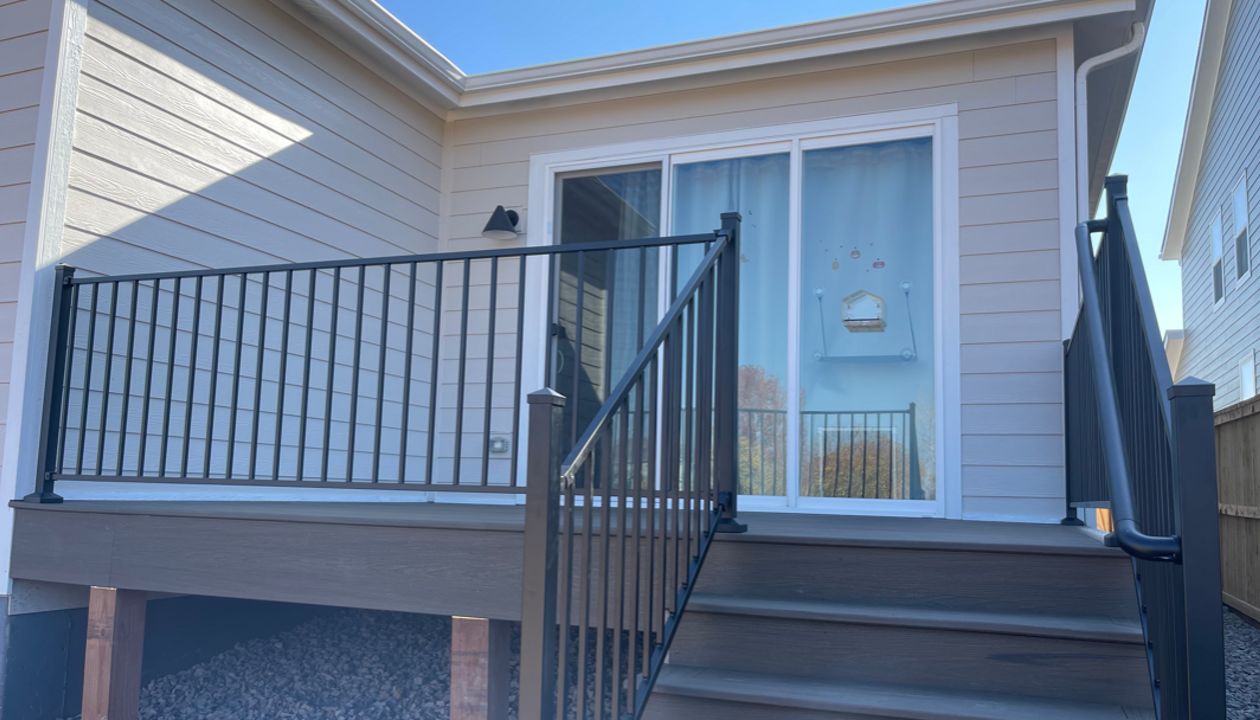 TREX ENHANCED COASTAL BLUFF