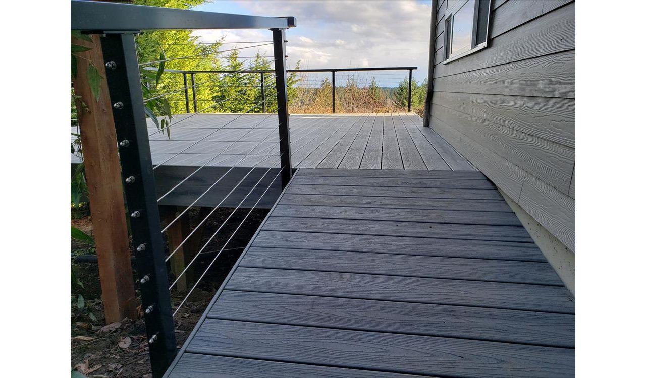 Trex Transcend Island Mist Deck.