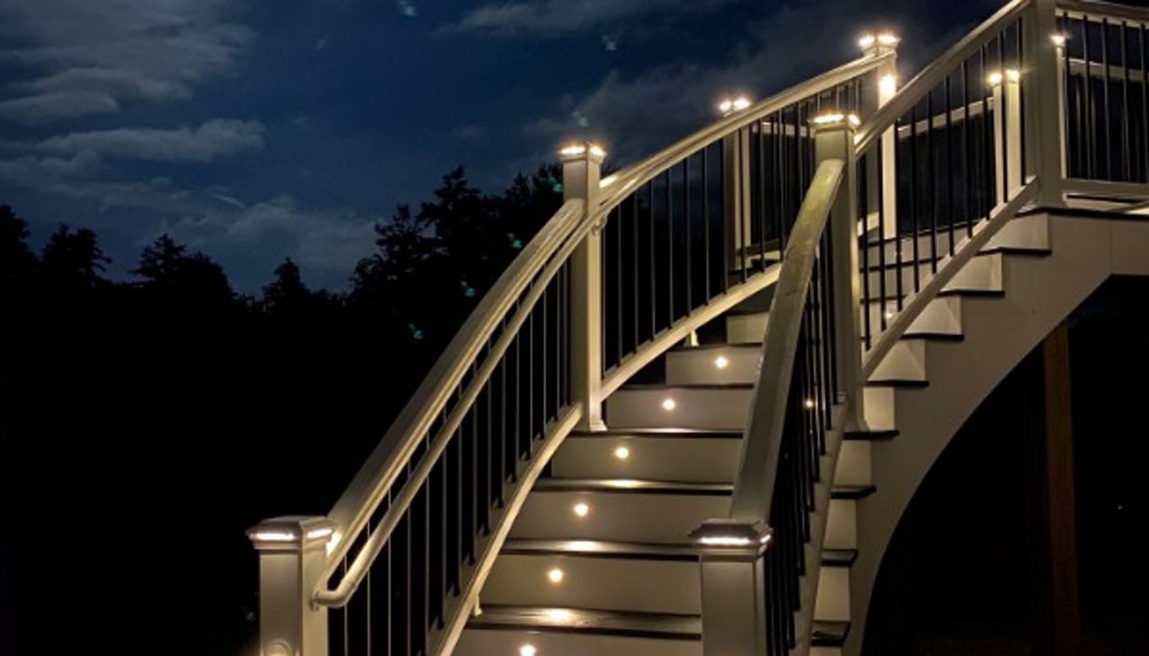 Trex LED curved stairs 2020