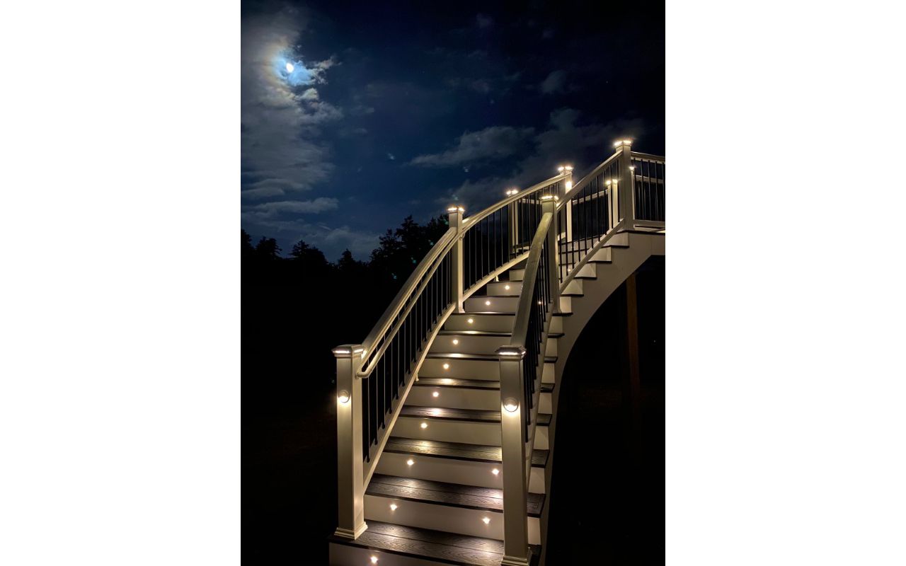 Trex LED curved stairs 2020