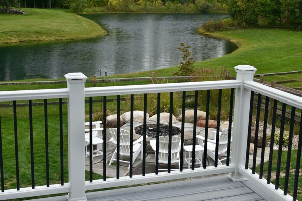 Transcend railing with black aluminum balusters