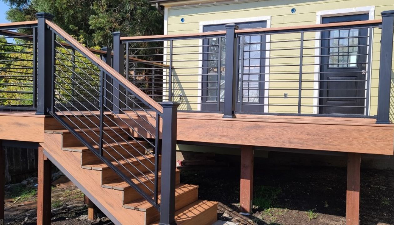 Trex Elevations, Transcend Tropicals Tiki Torch 12 x16, Signature Railing Charcoal Black Aluminum, Cocktail Railing, Richmond CA. Prior to the finishing touches