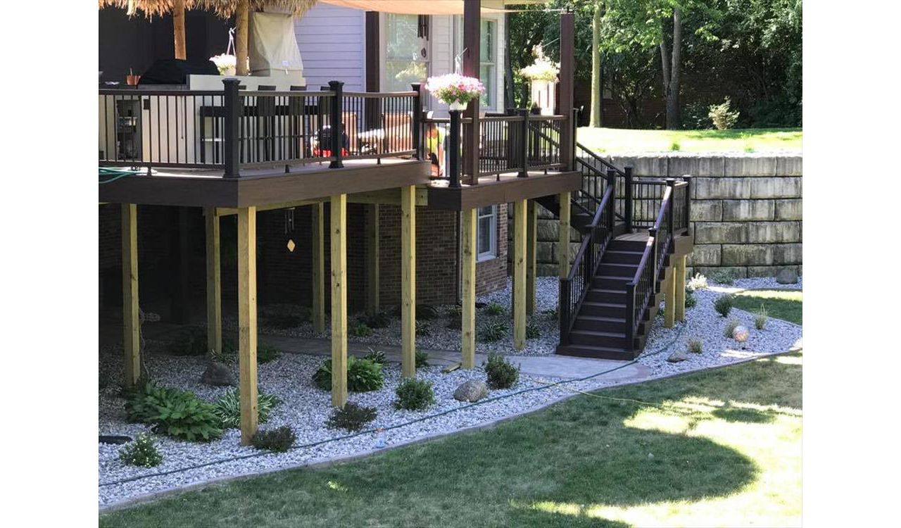 Trex Decking Spiced Rum/Trex Railing/Trex Lighting/Trex RainEscape