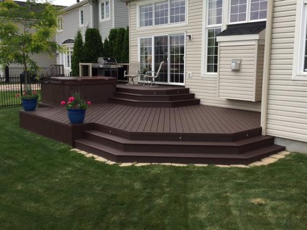 Inviting Vintage Lantern Deck and Hot tub
