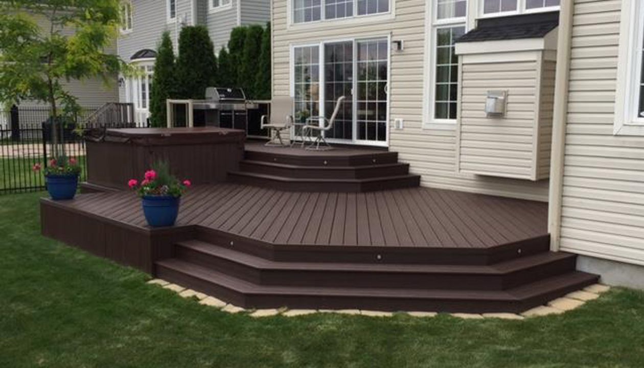 Inviting Vintage Lantern Deck and Hot tub