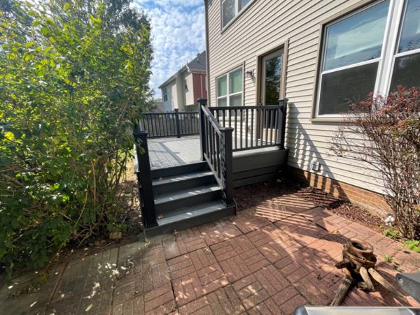 Deck completed in Nashville, TN