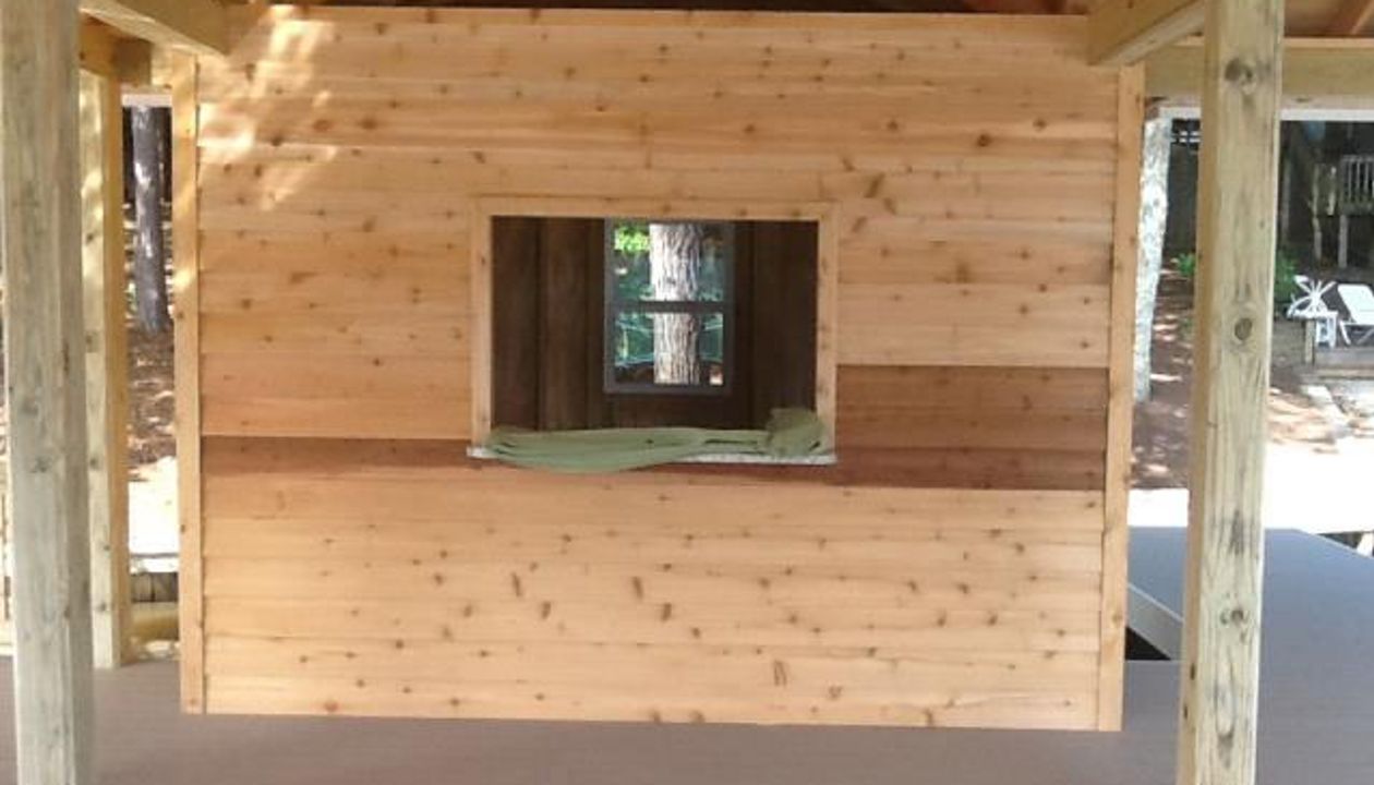 Bar and storage area looks great with the Trex Decking