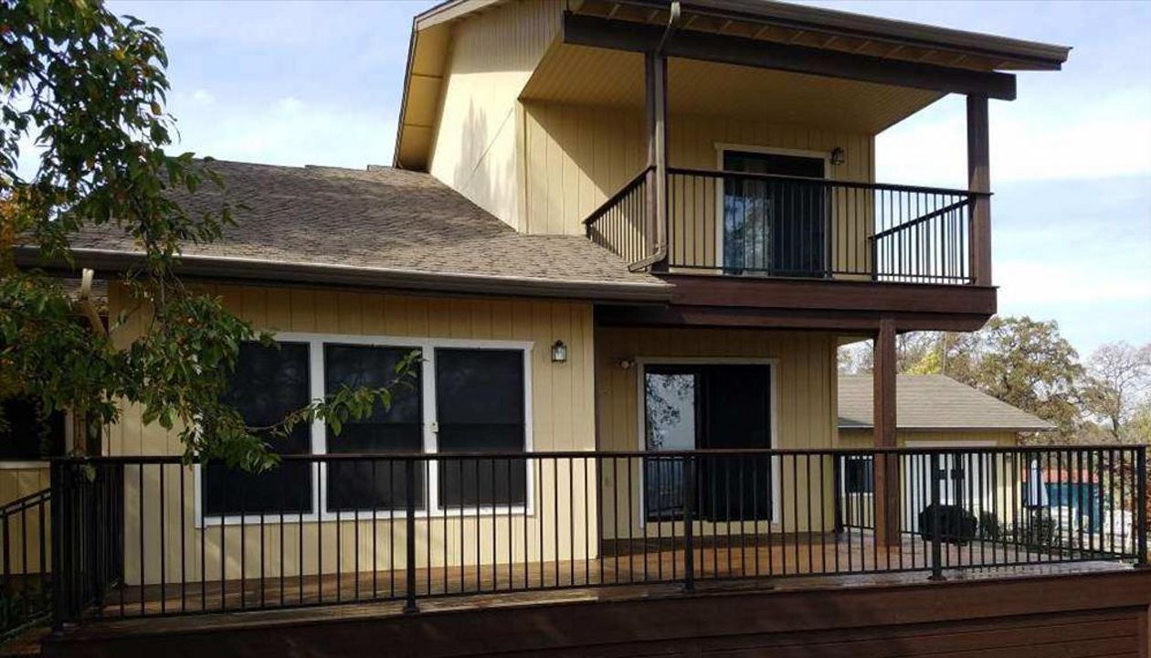 Custom Trex Transcend Deck - Spiced Rum and Vintage Lantern