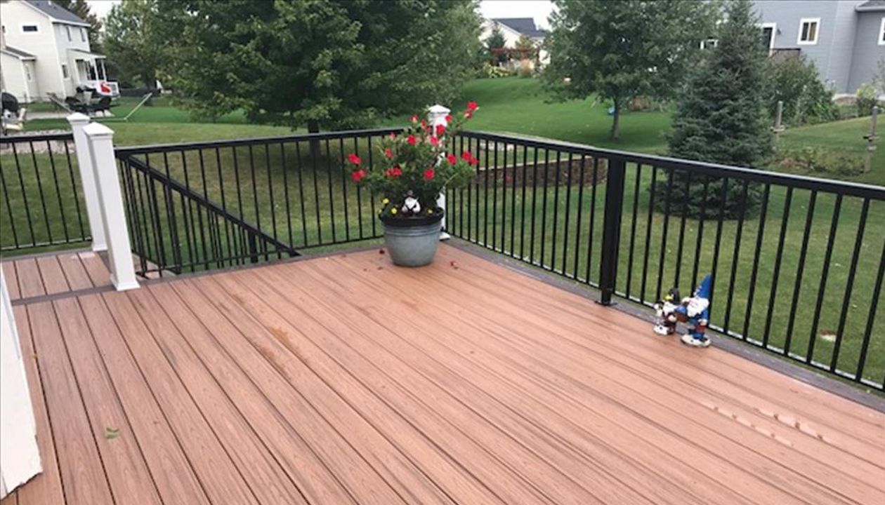 Trex Transcends Deck w/Alum Rail Woodbury, MN