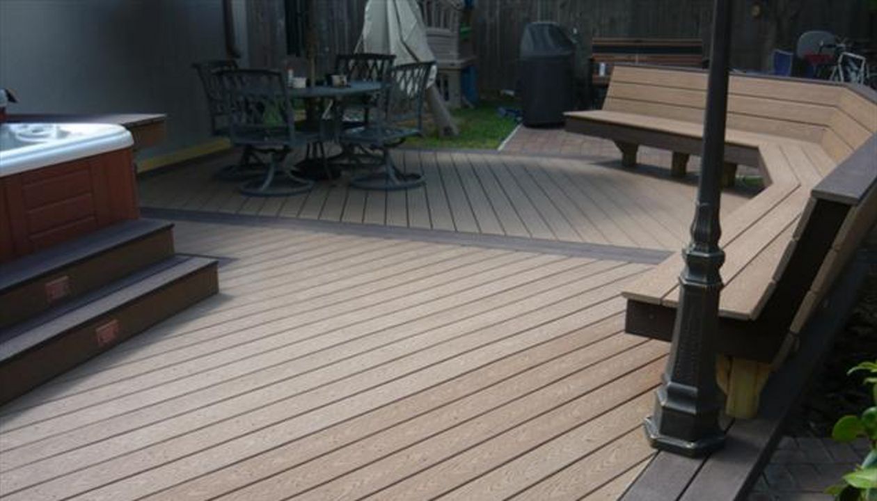 Trex Saddle with Dark Brown In Sugar Land