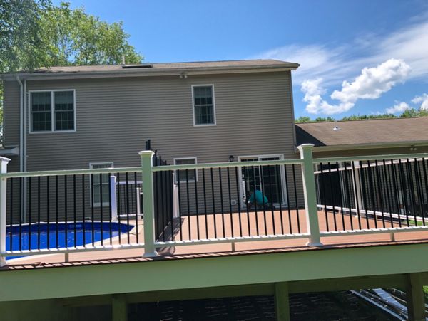 Smithfield Pool Deck - Trex Select decking