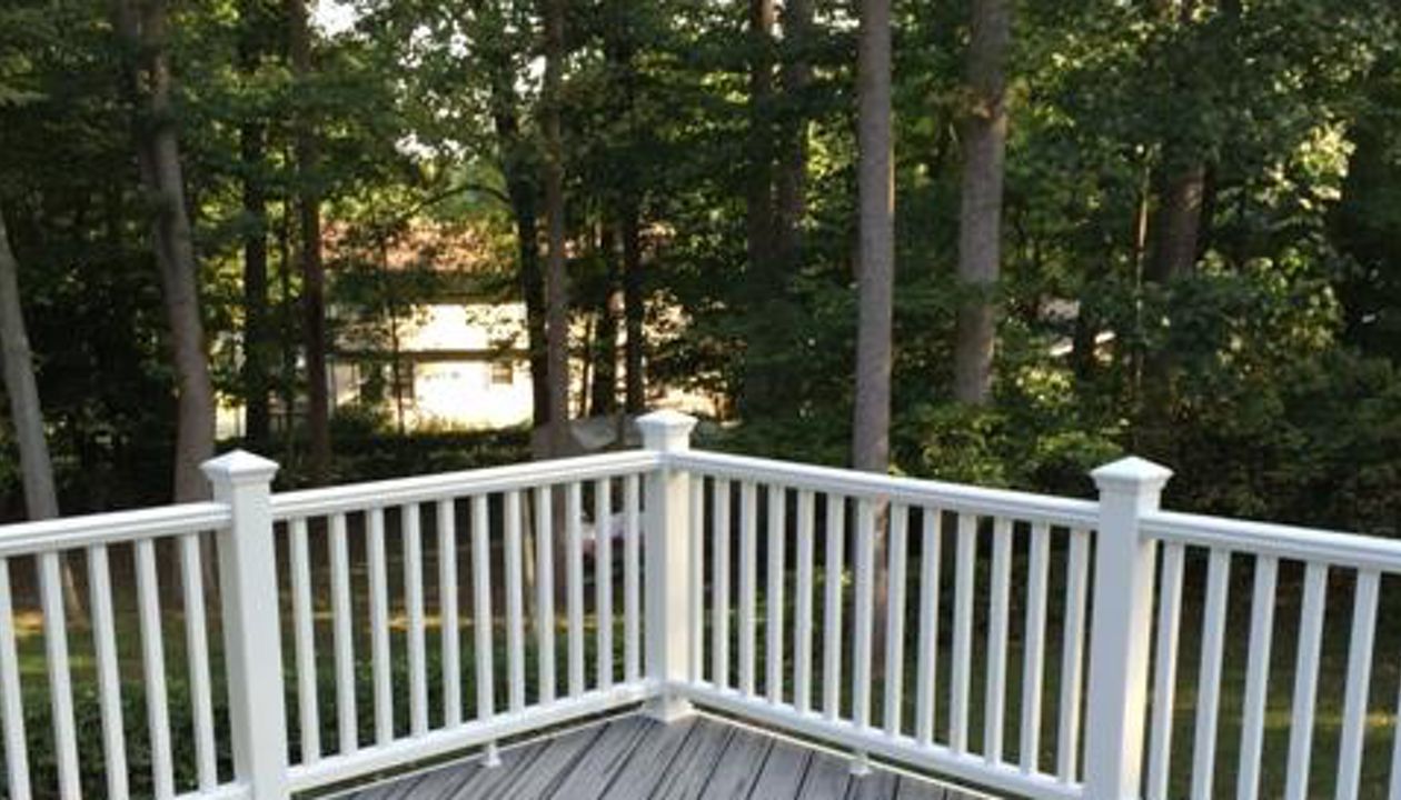 Trex Transcends Island Mist, Transcends Rail