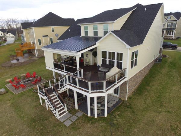 Trex Transcend Vintage Lantern w/ Spiced Rum Borders.  Trex Universal top/bottom rails w/ cocktail cap and black aluminum balusters