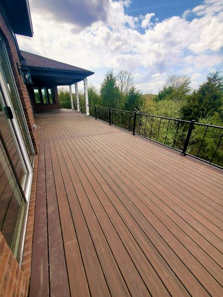 1600 sqft Trex Transcends Tiki Torch and Spiced Rum Border