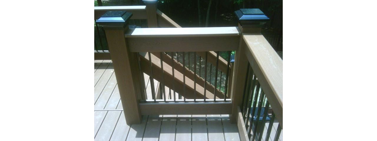 Custom Trex Transcend railing in Fire Pit