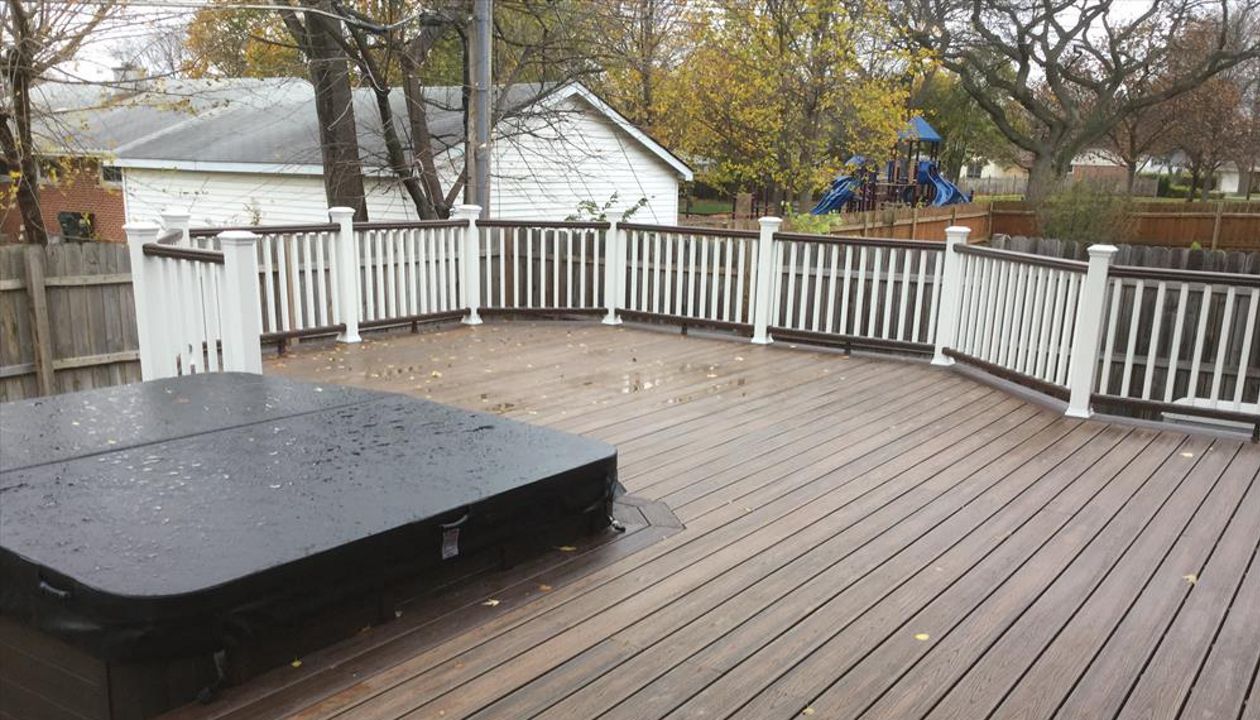 Trex Transcend Spice Rum Deck with Hot Tub