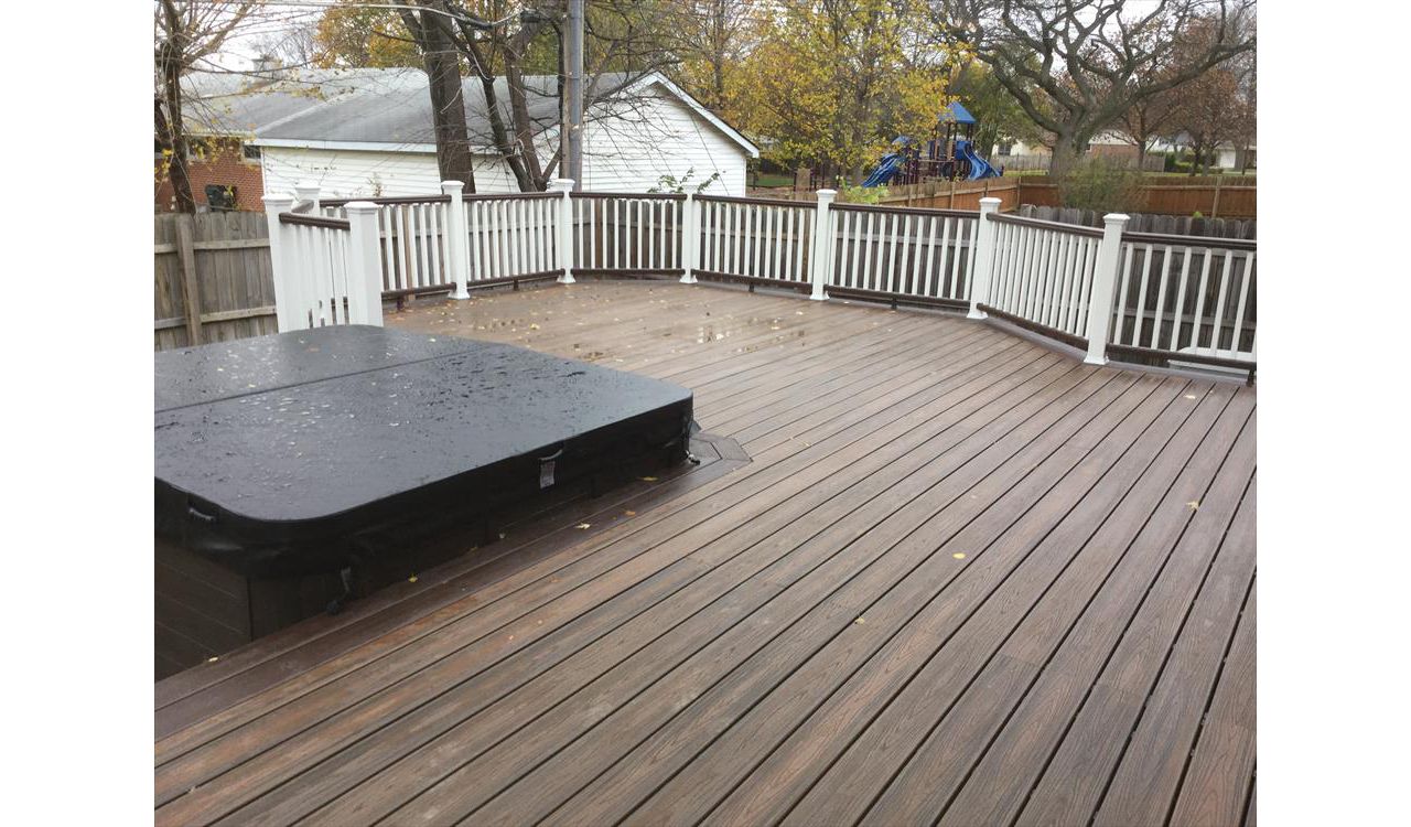 Trex Transcend Spice Rum Deck with Hot Tub