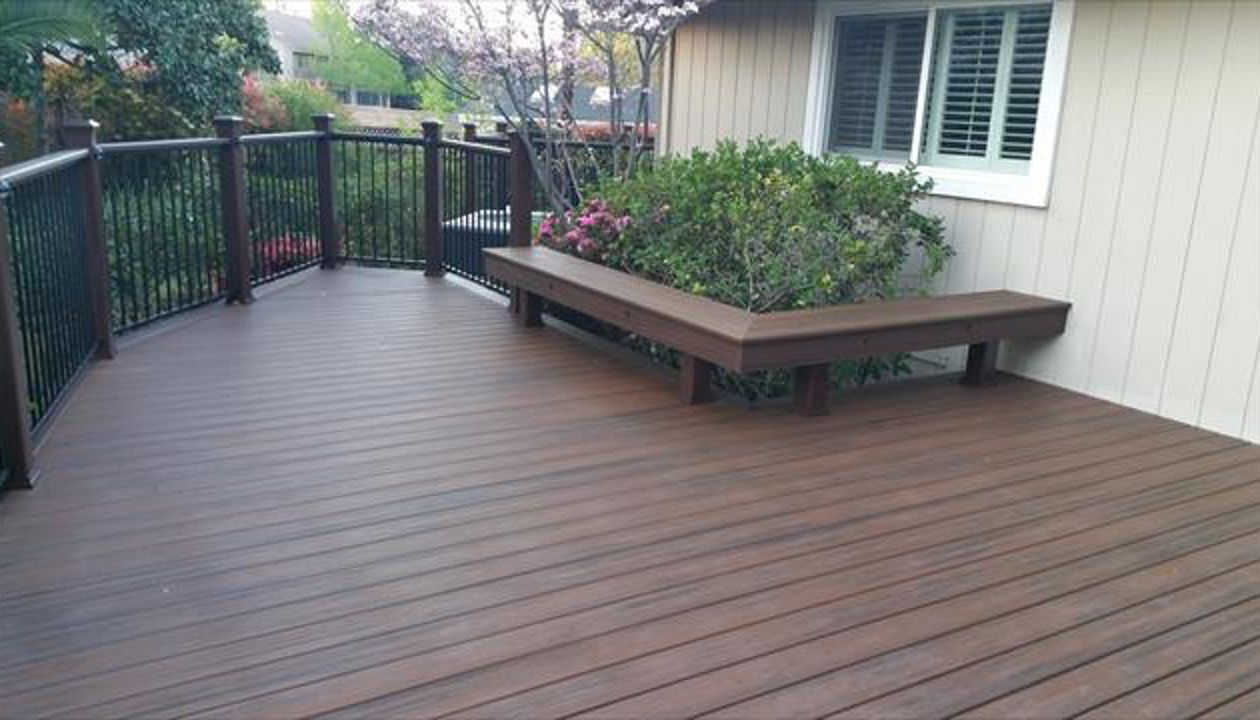 Trex Spiced Rum custom bench, Reveal metal railing