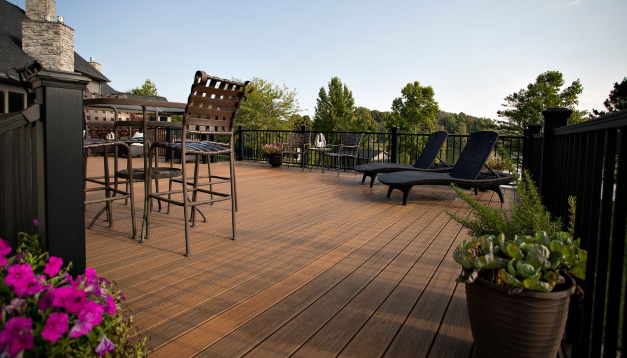 For 35 years we have been Fort Wayne's deck building leader