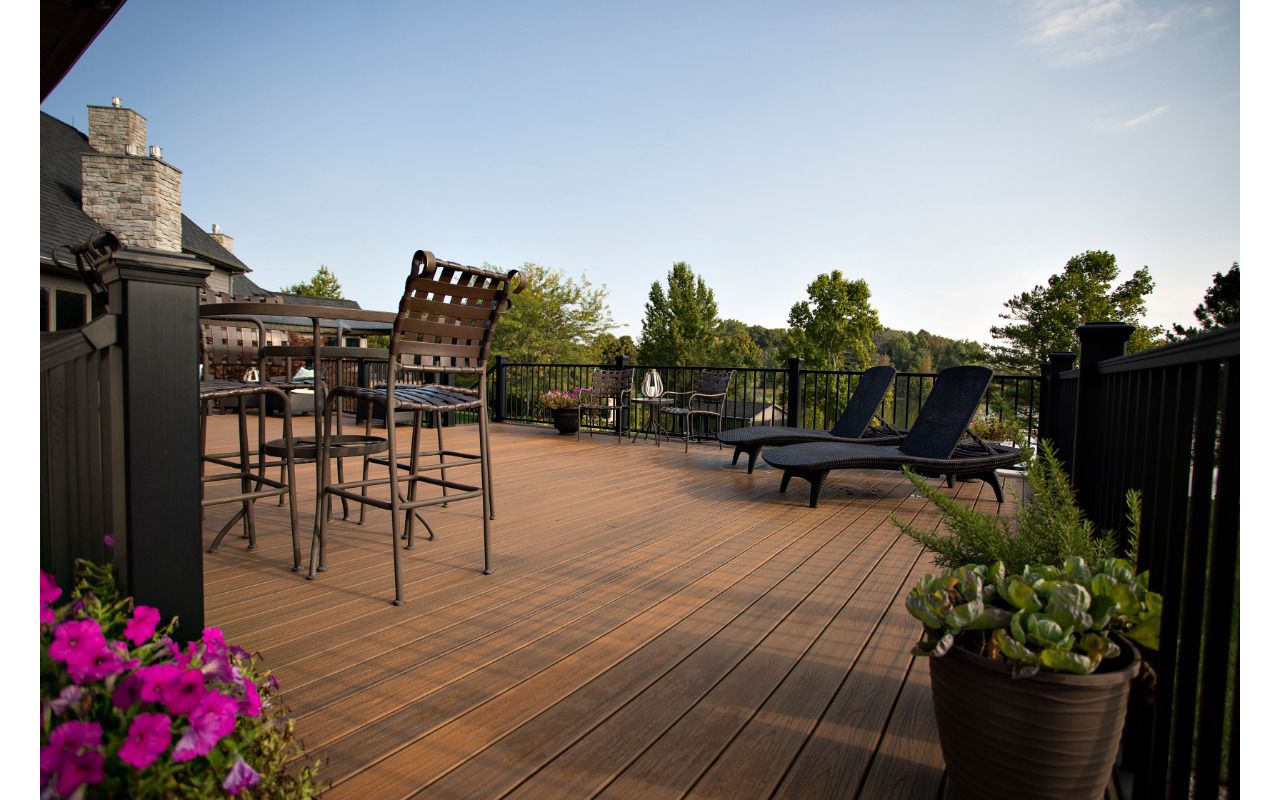 For 35 years we have been Fort Wayne's deck building leader