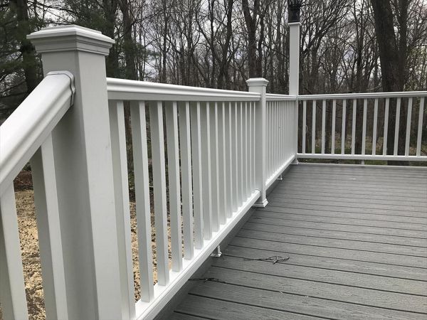 Pebble grey decking and Transend railing