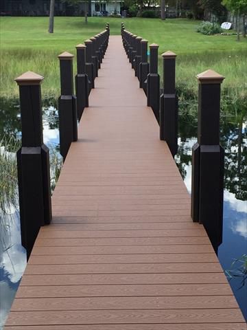 Trex Select Saddle Dock located in Dr. Phillips (Orlando)