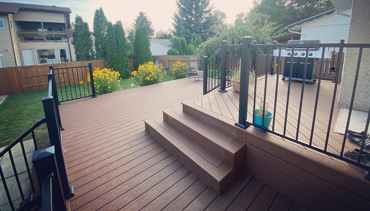 Two-level Saddle Deck