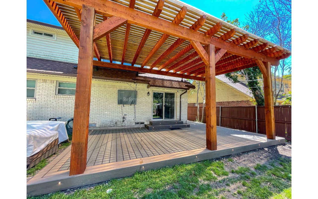 Trex Deck & Covered Pergola