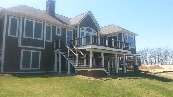 Great color coordination with the house