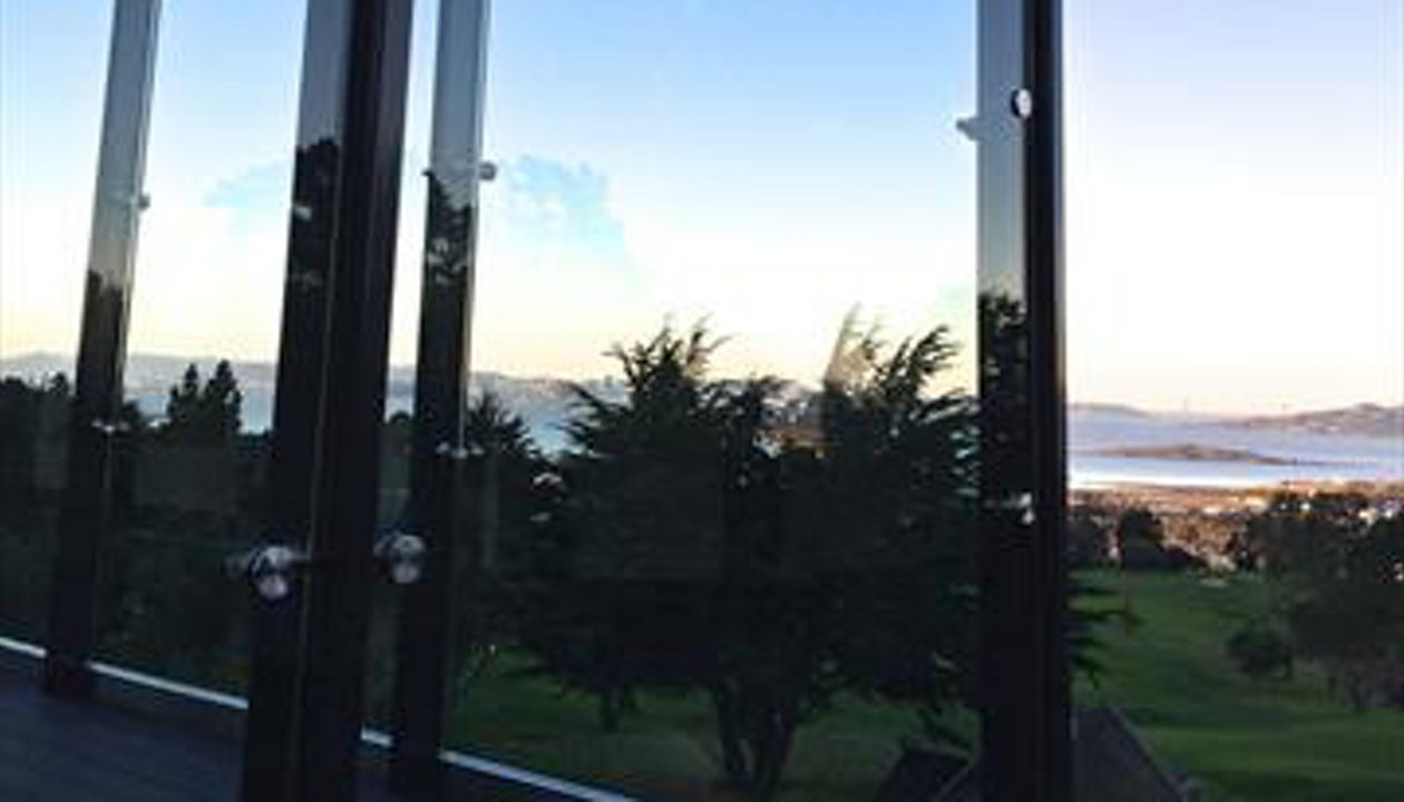 Trex Transcend Glass windscreen decking Berkeley El Cerrito