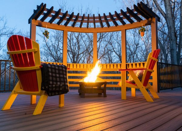 Godfrey, IL Rocky Harbor Decking with Signiture Railing