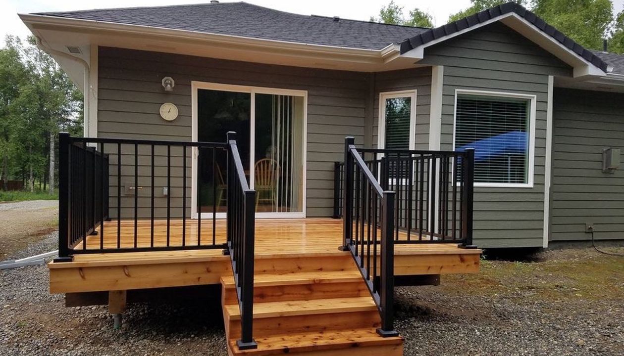 Trex signature black railings