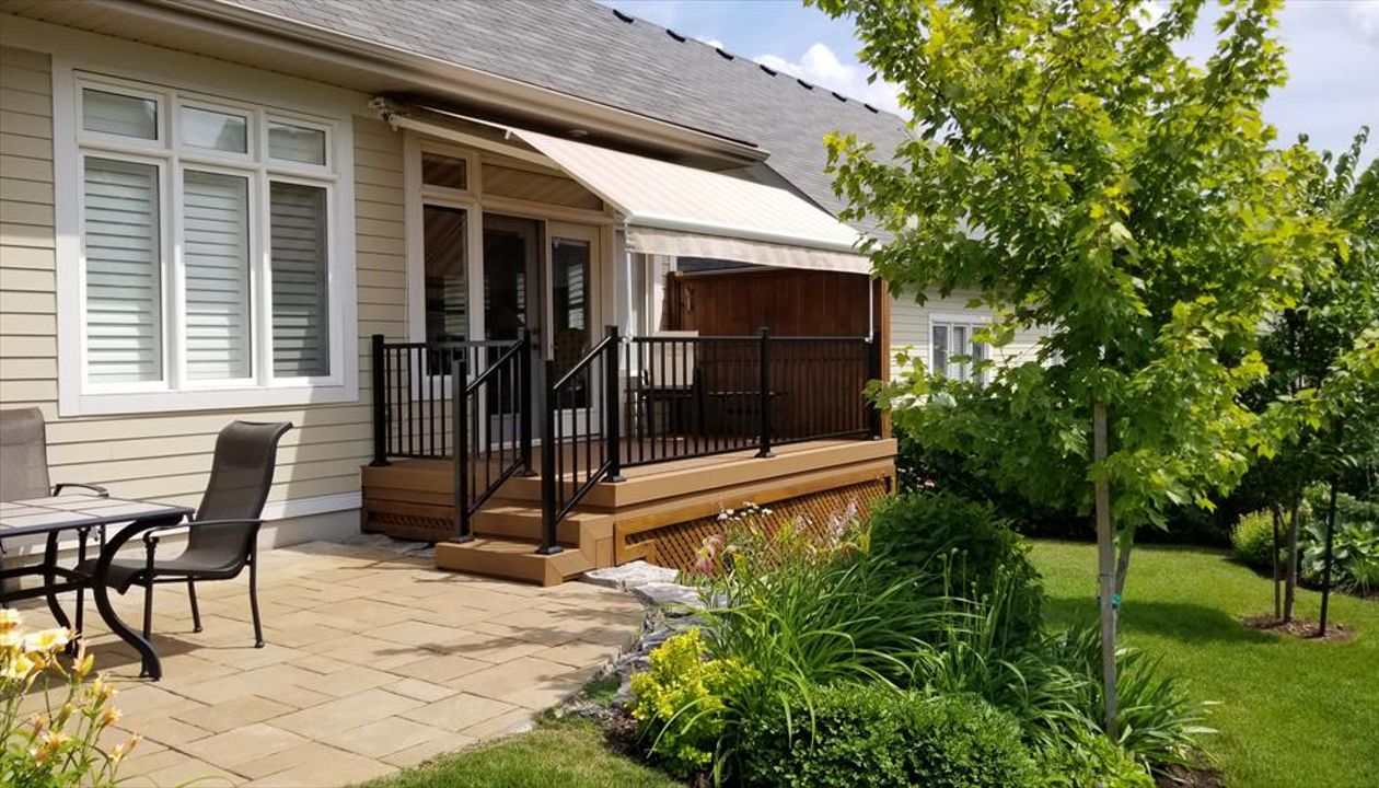 Brown composite decking using Enhance Beachdune resurface with aluminum railing - Orangeville, Caledon, Alliston, Bolton